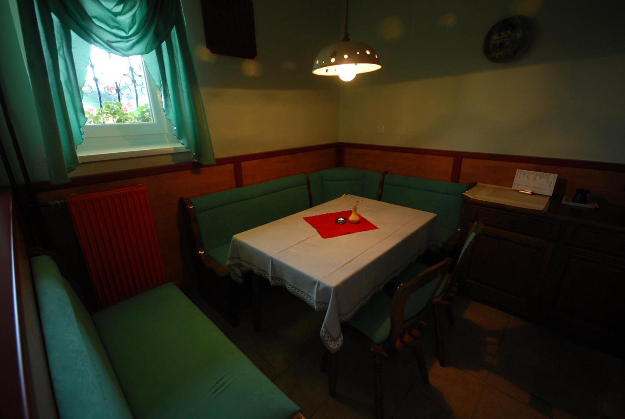 Pod Orehi Guest House Loče pri Poljčanah Exteriér fotografie