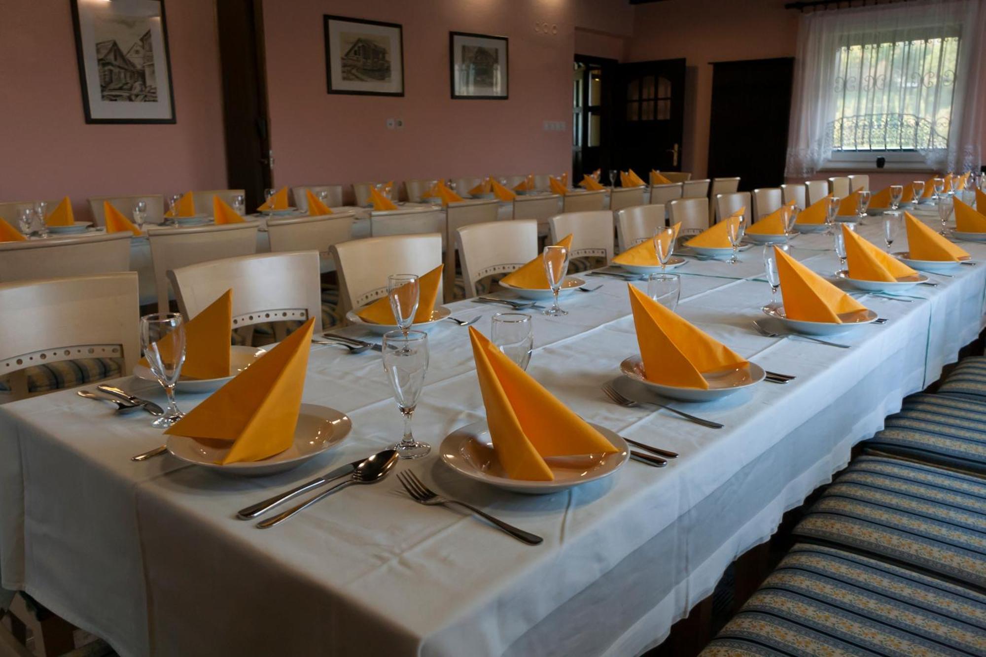 Pod Orehi Guest House Loče pri Poljčanah Exteriér fotografie